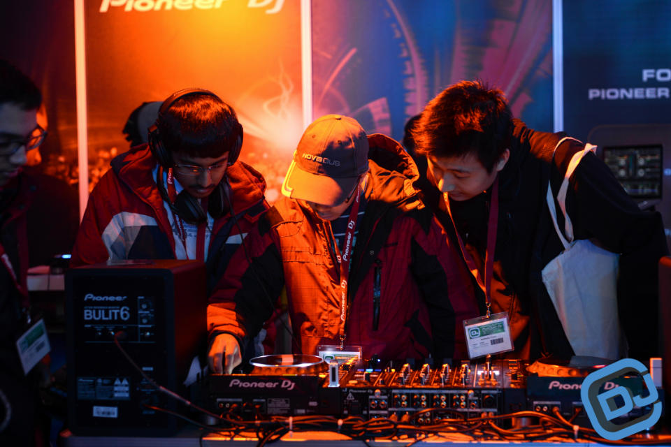 Hands on with the NXS2 System in the Pioneer DJ Booth